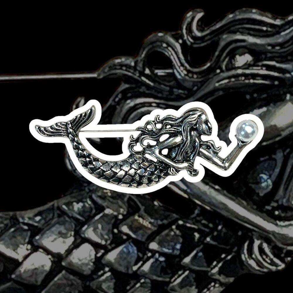Mermaid Brooch – Ocean-Inspired Jewelry - Picture 2 of 3